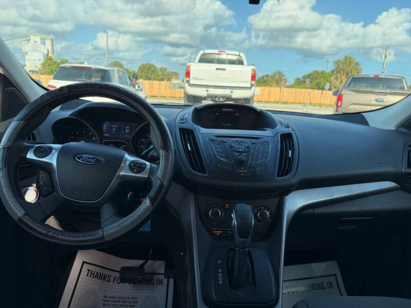 2015 Ford Escape SE