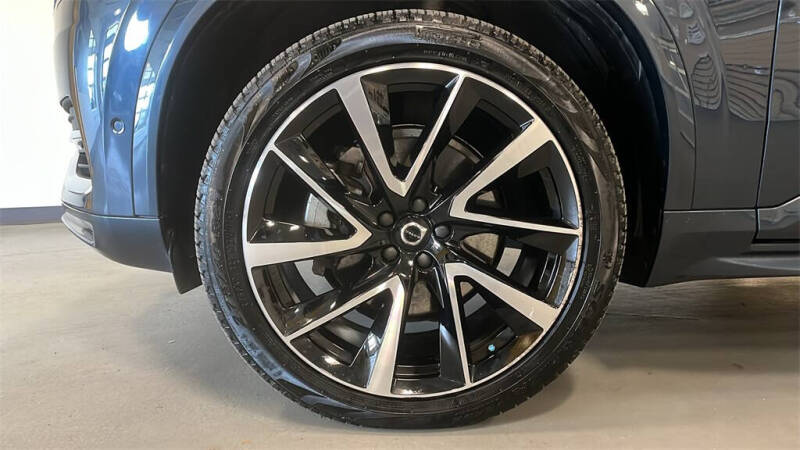 2024 Volvo XC90 B5 Plus Bright Theme