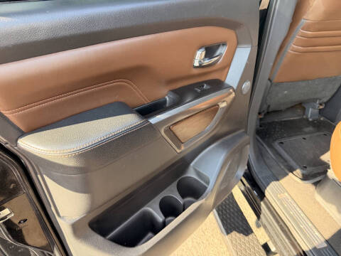 2017 Nissan Titan XD Platinum Reserve