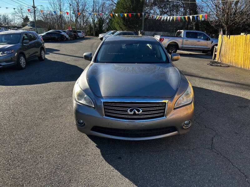 2012 Infiniti M37