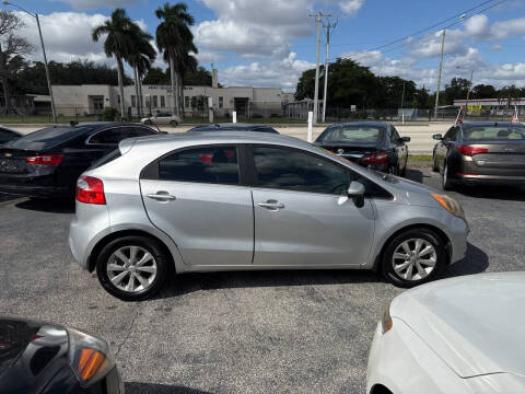 2012 Kia Rio 5-Door EX