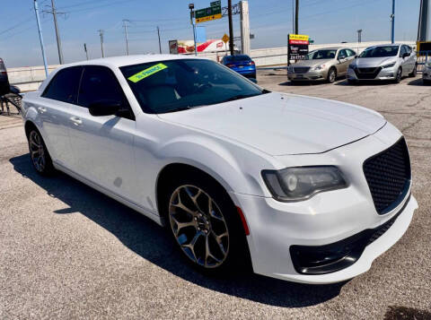 2018 Chrysler 300 Touring