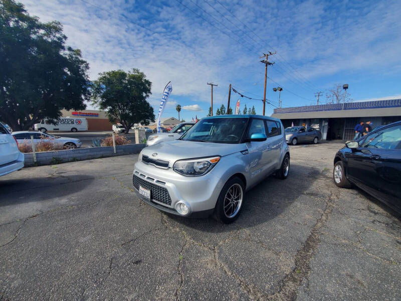 2016 Kia Soul +
