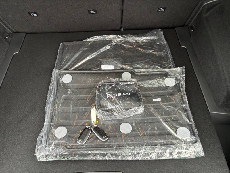 2025 Nissan Rogue SV