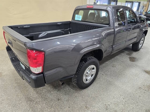 2017 Toyota Tacoma SR