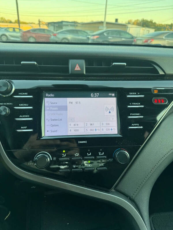 2020 Toyota Camry LE