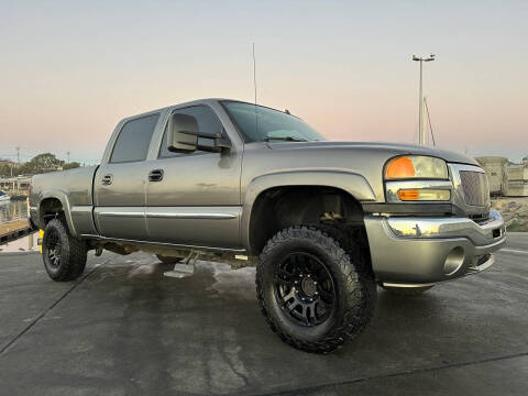 2006 GMC Sierra 2500HD for sale at San Diego Auto Solutions in Oceanside CA