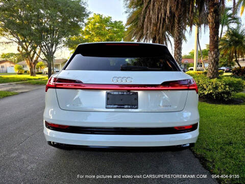 2021 Audi e-tron quattro Premium