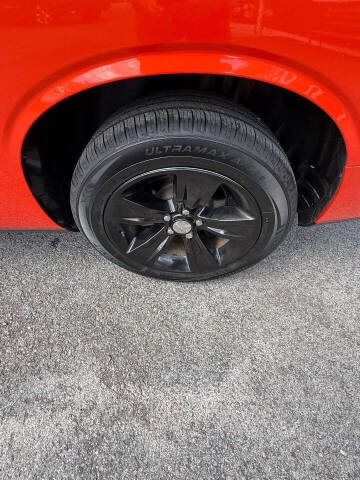 2021 Dodge Challenger SXT