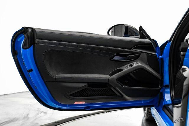 2024 Porsche 718 Cayman GT4 RS