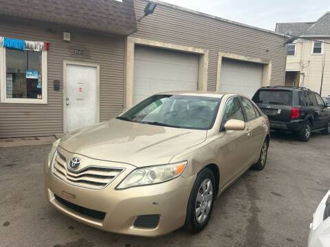 2010 Toyota Camry for sale at Global Auto Finance & Lease INC in Maywood IL