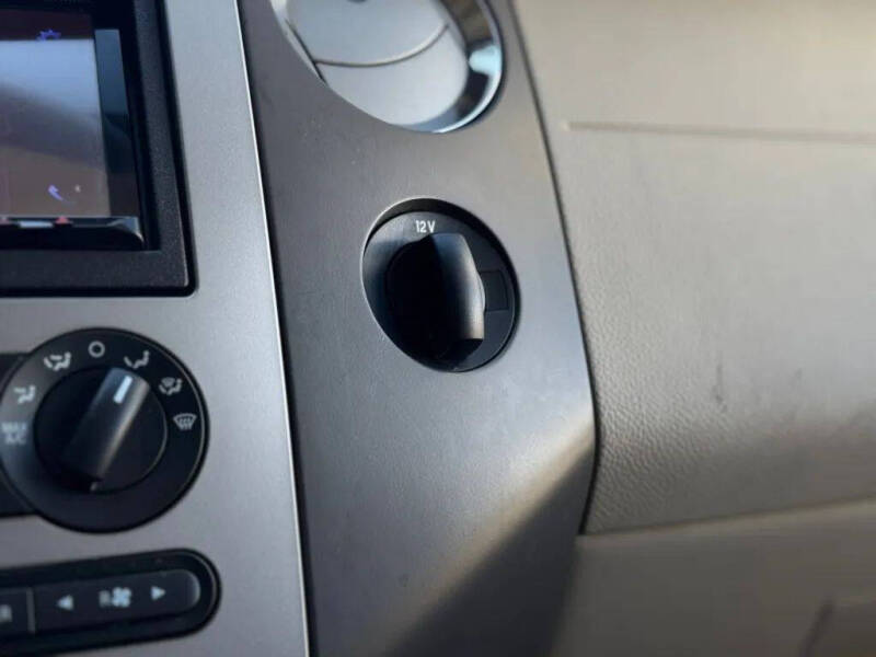 2011 Ford Expedition EL XLT