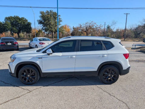 2023 Volkswagen Taos SE