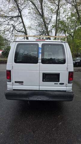2011 Ford E-Series E-250