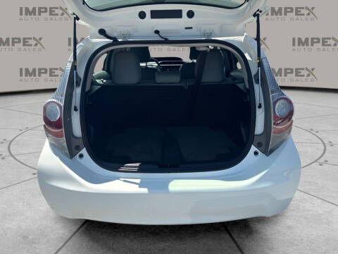 2013 Toyota Prius c Four