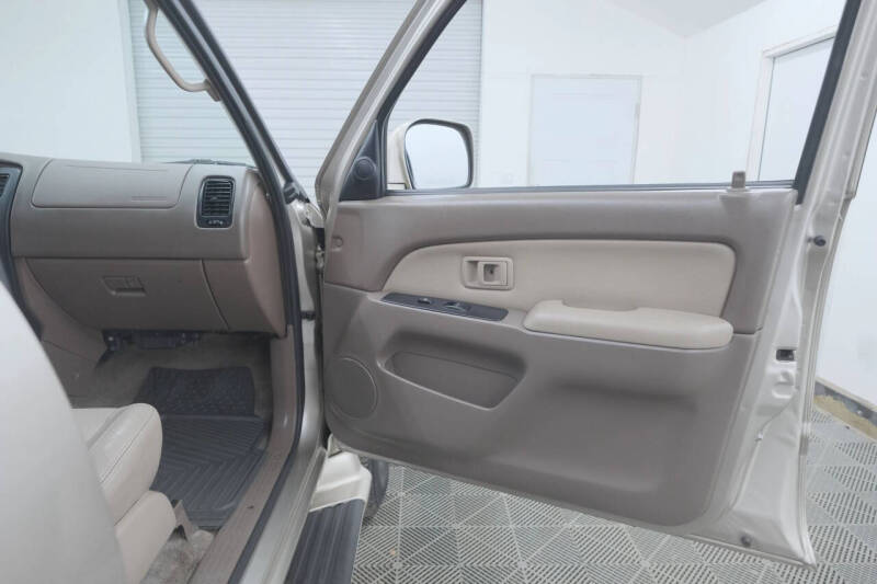 2002 Toyota 4Runner SR5