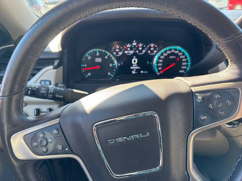 2017 GMC Yukon Denali