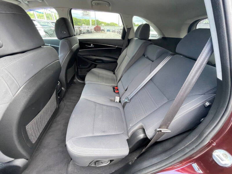 2017 Kia Sorento LX