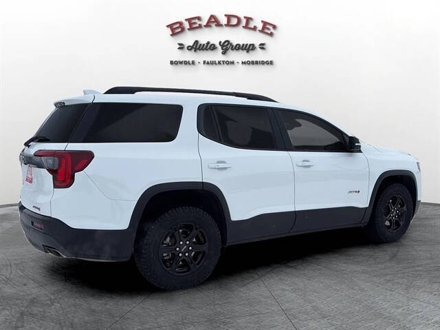 2023 GMC Acadia AT4