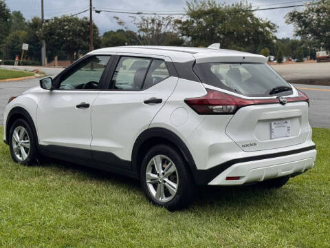2023 Nissan Kicks S