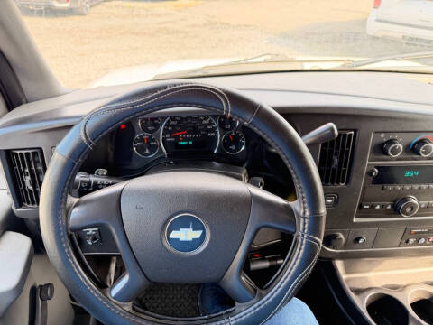 2011 Chevrolet Express LS 1500