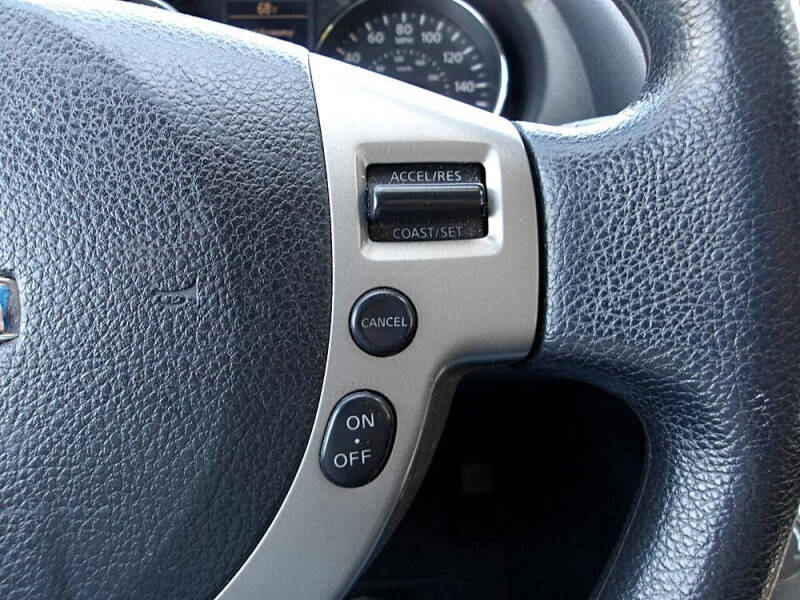 2011 Nissan Rogue SV