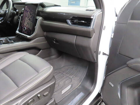 2025 GMC Yukon Elevation