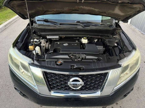 2014 Nissan Pathfinder SV