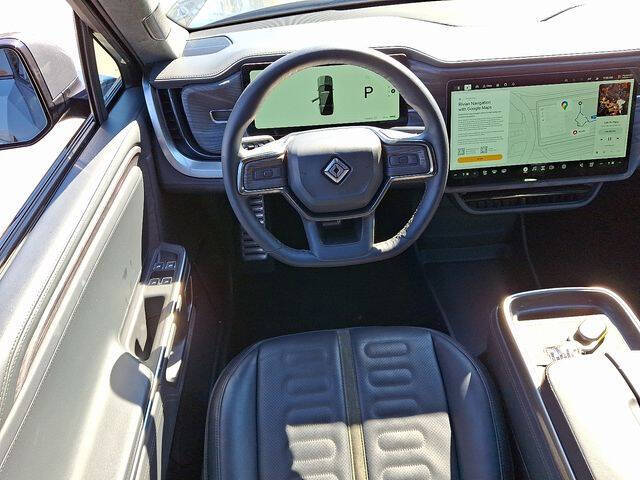 2023 Rivian R1S Adventure