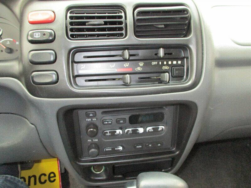 2000 Chevrolet Tracker