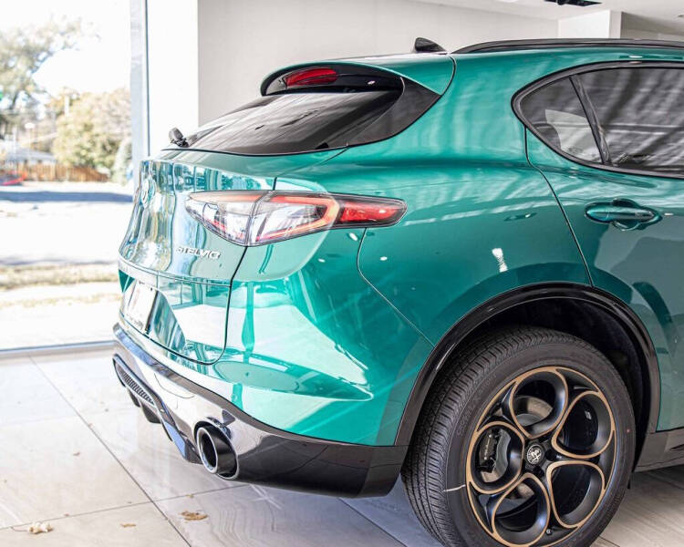 2025 Alfa Romeo Stelvio