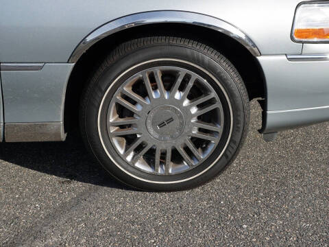 2006 Lincoln Town Car Signature