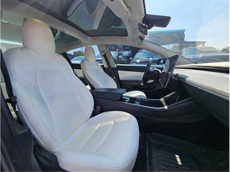 2018 Tesla Model 3 Performance