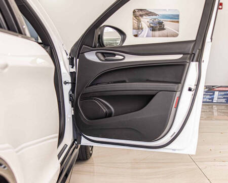 2025 Alfa Romeo Stelvio