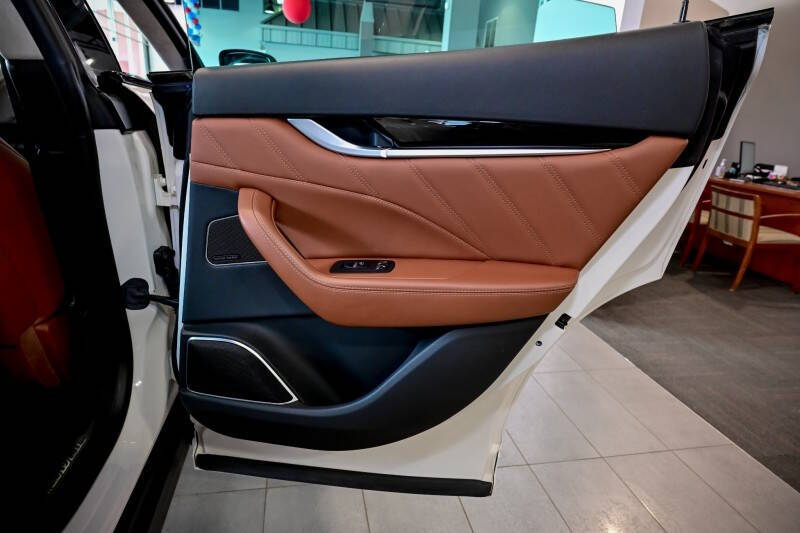 2022 Maserati Levante Modena