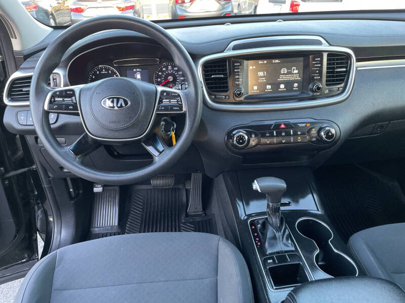 2019 Kia Sorento LX