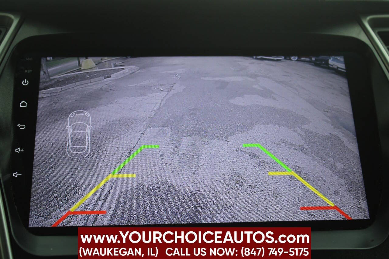 HyundaiSanta Fe Sport25