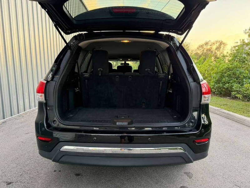 2014 Nissan Pathfinder SV