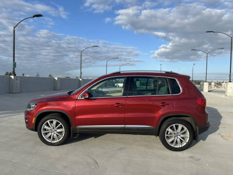 2012 Volkswagen Tiguan SE 4Motion