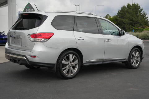 2016 Nissan Pathfinder Platinum
