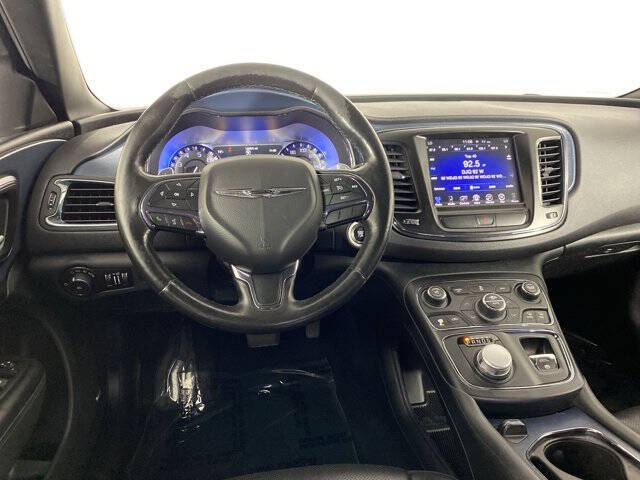 2016 Chrysler 200 S