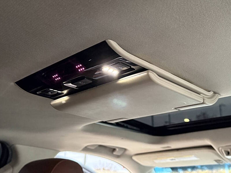 2017 Cadillac Escalade ESV Premium Luxury