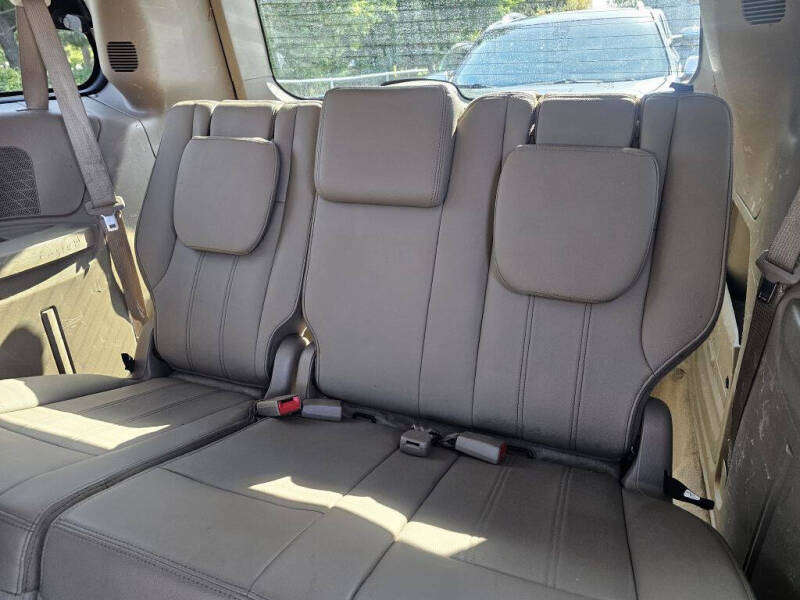 2016 Chrysler Town and Country Touring