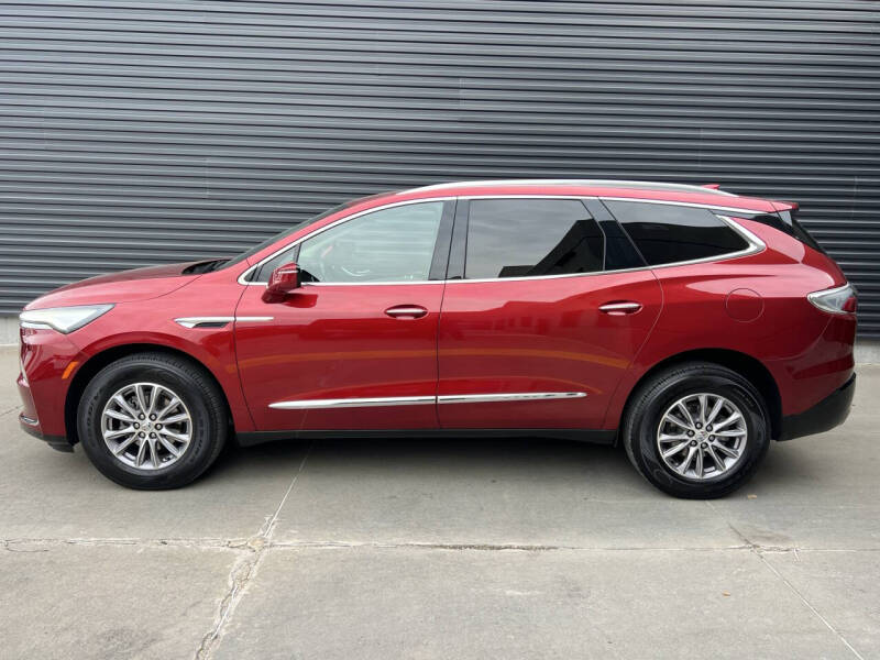 2023 Buick Enclave Essence