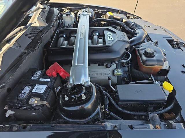 2011 Ford Mustang GT Premium