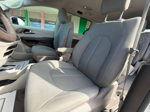 2017 Chrysler Pacifica Touring