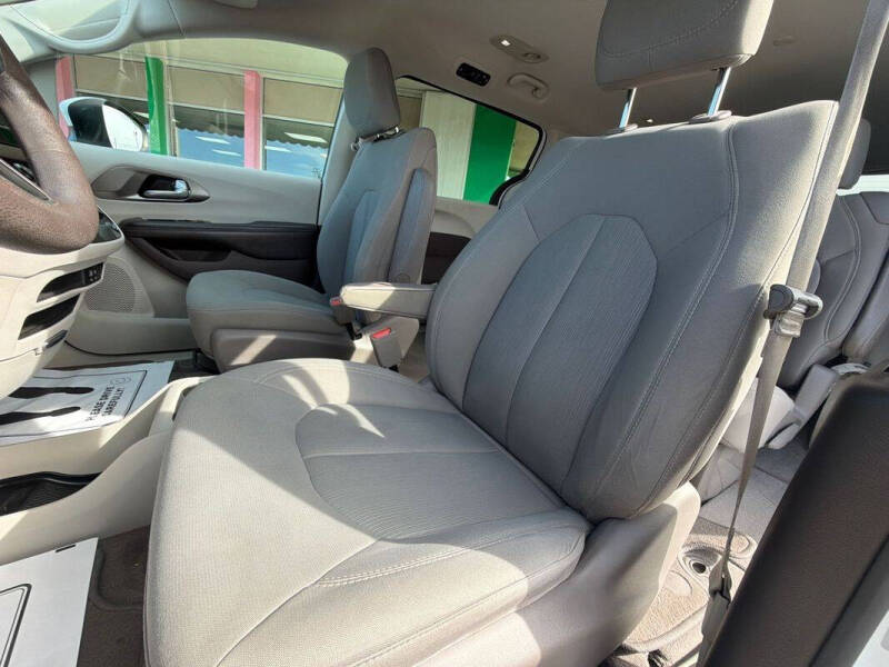 2017 Chrysler Pacifica Touring