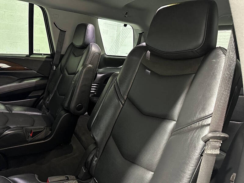 2020 Cadillac Escalade Luxury