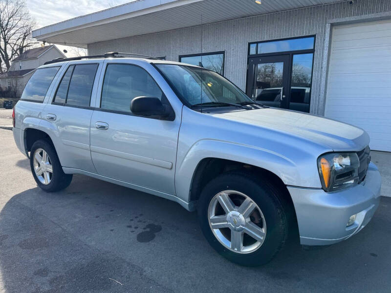 2008 Chevrolet TrailBlazer for sale at The Car Cove, LLC in Muncie IN