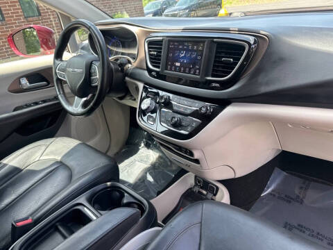 2019 Chrysler Pacifica Touring L